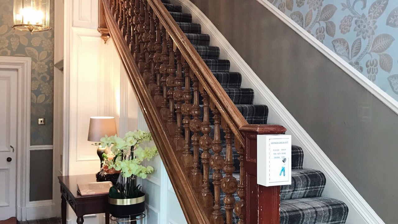 Photo of Others in Newington