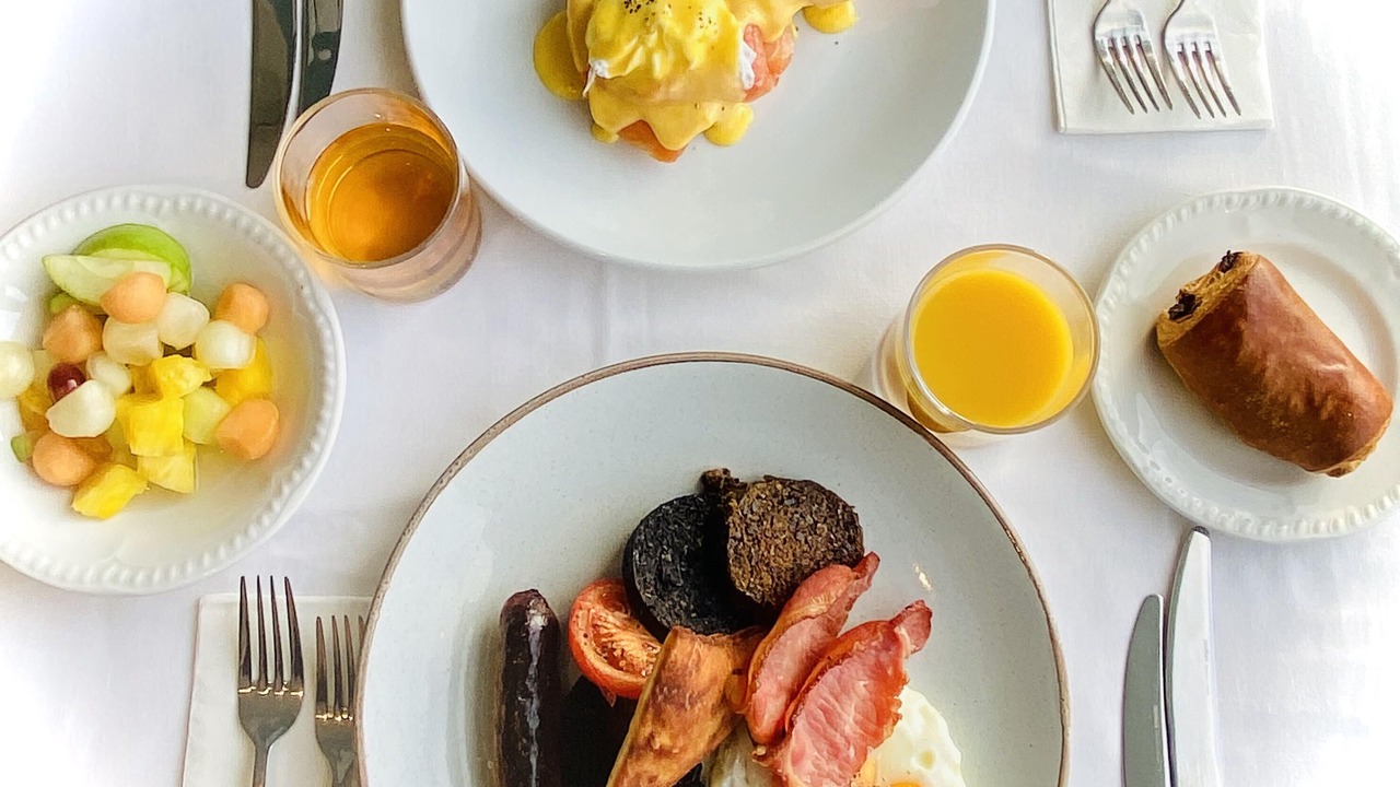 Photo of Others in Nostie