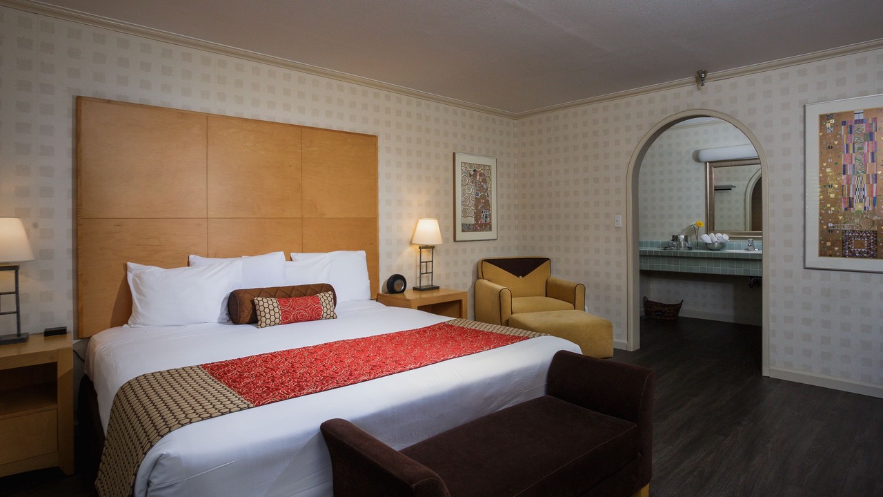 Photo of Bedroom in Downtown