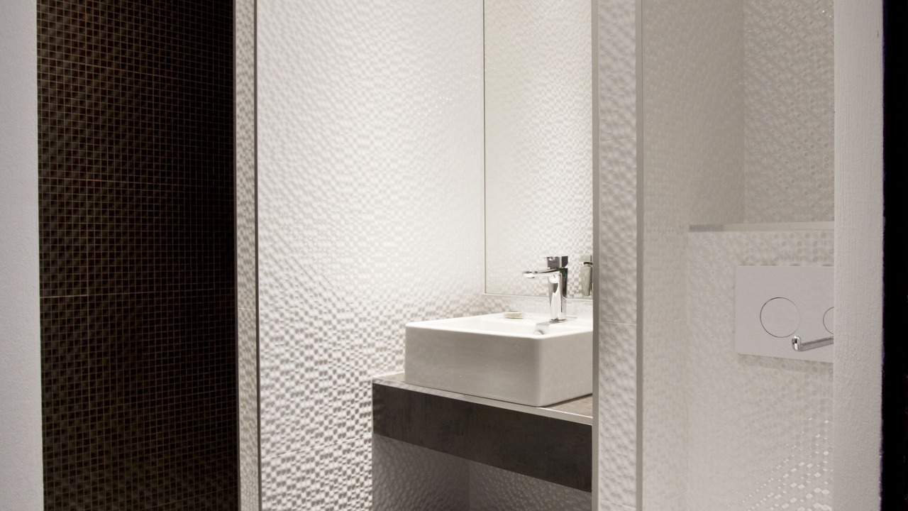 Photo of Bathroom in Carnot - Gailleton