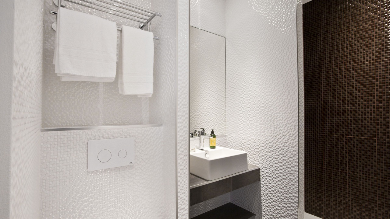 Photo of Bathroom in Carnot - Gailleton