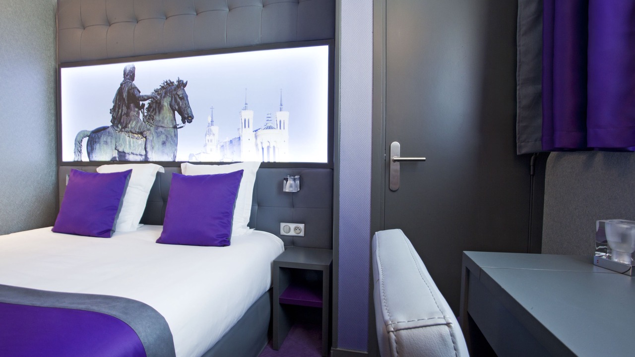 Photo of Bedroom in Carnot - Gailleton