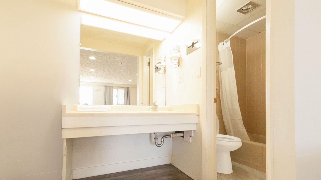 Photo of Bathroom in Cozad