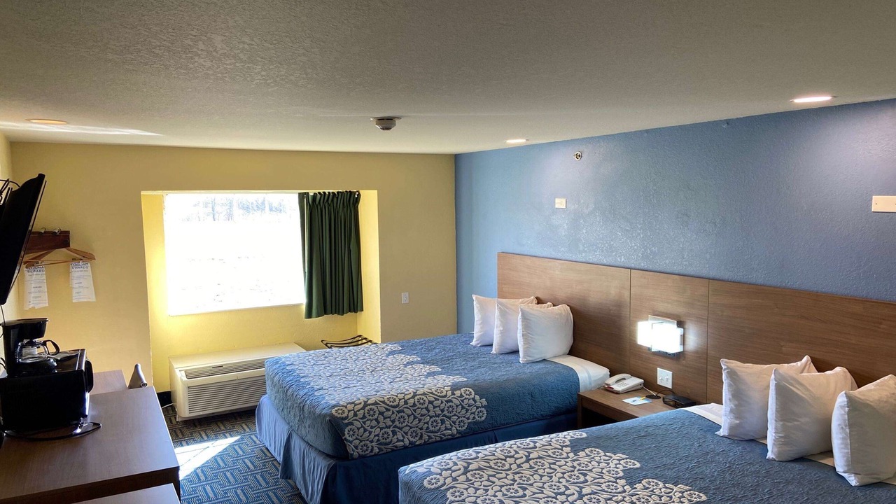 Photo of Bedroom in Pryor
