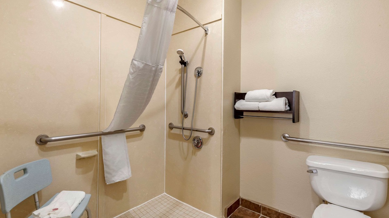 Photo of Bathroom in Clovis