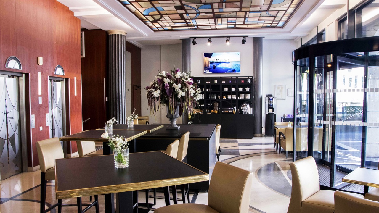 Photo of Others in La Madeleine