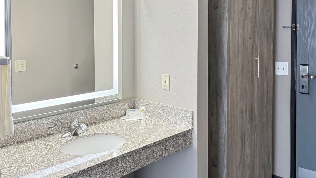 Photo of Bedroom in Spencer