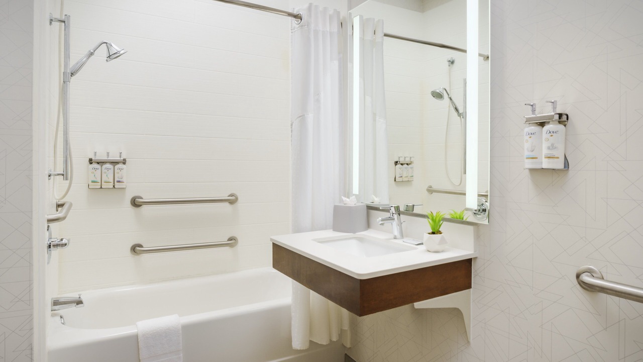 Photo of Bathroom in East Irondequoit