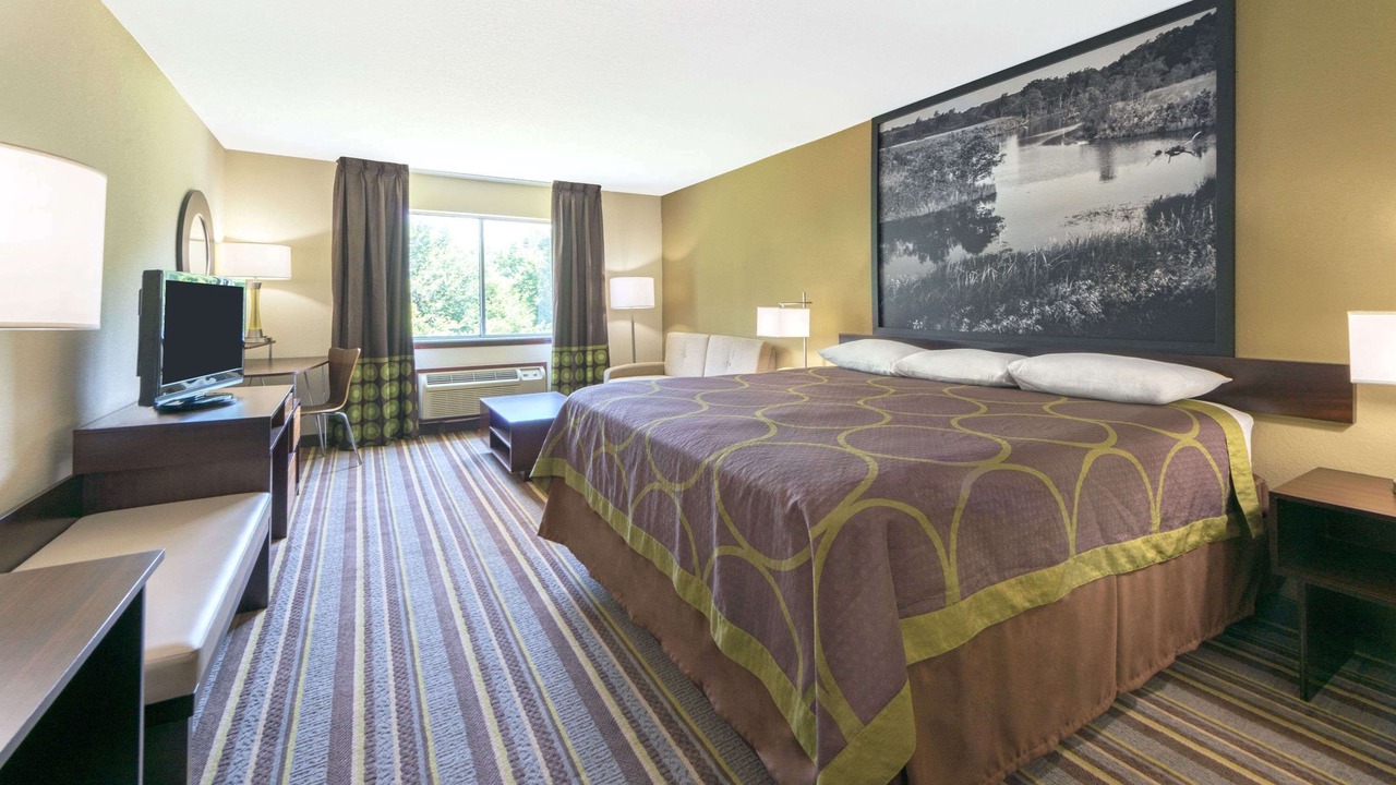 Photo of Bedroom in Perry