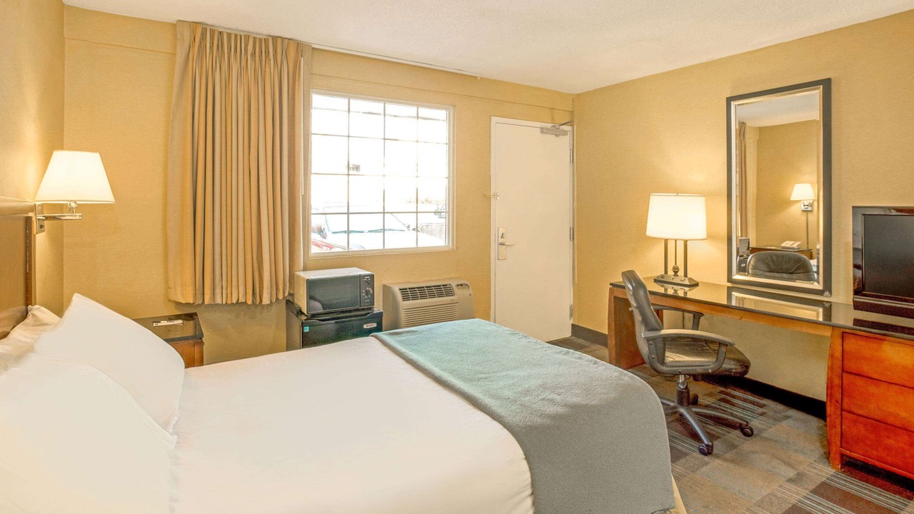 Photo of Bedroom in Downtown