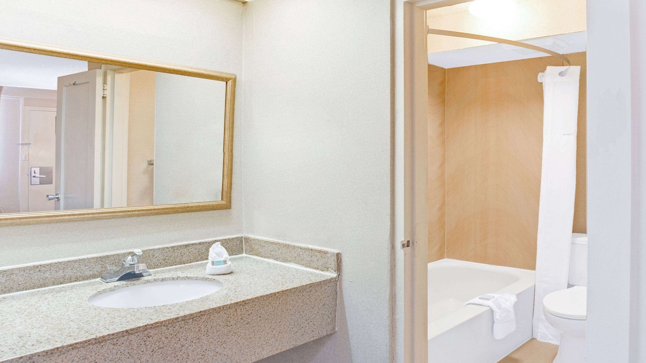 Photo of Bedroom in Downtown