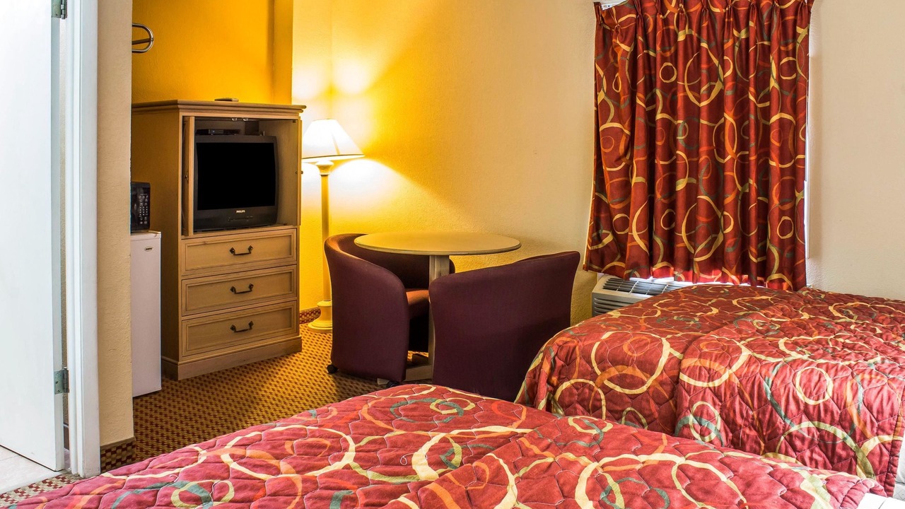 Photo of Others in Walnut