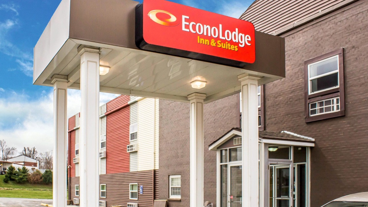 Photo of Outdoor in Walnut