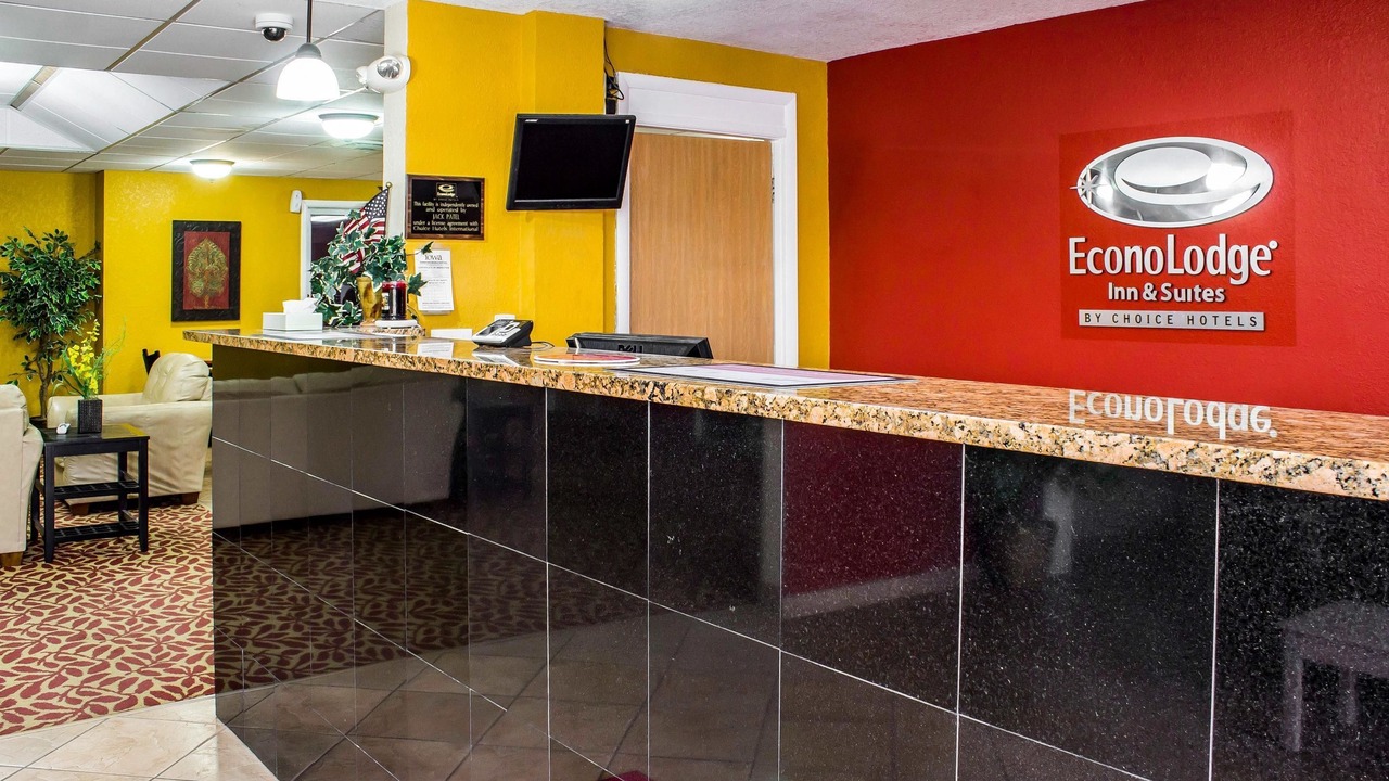 Photo of Others in Walnut