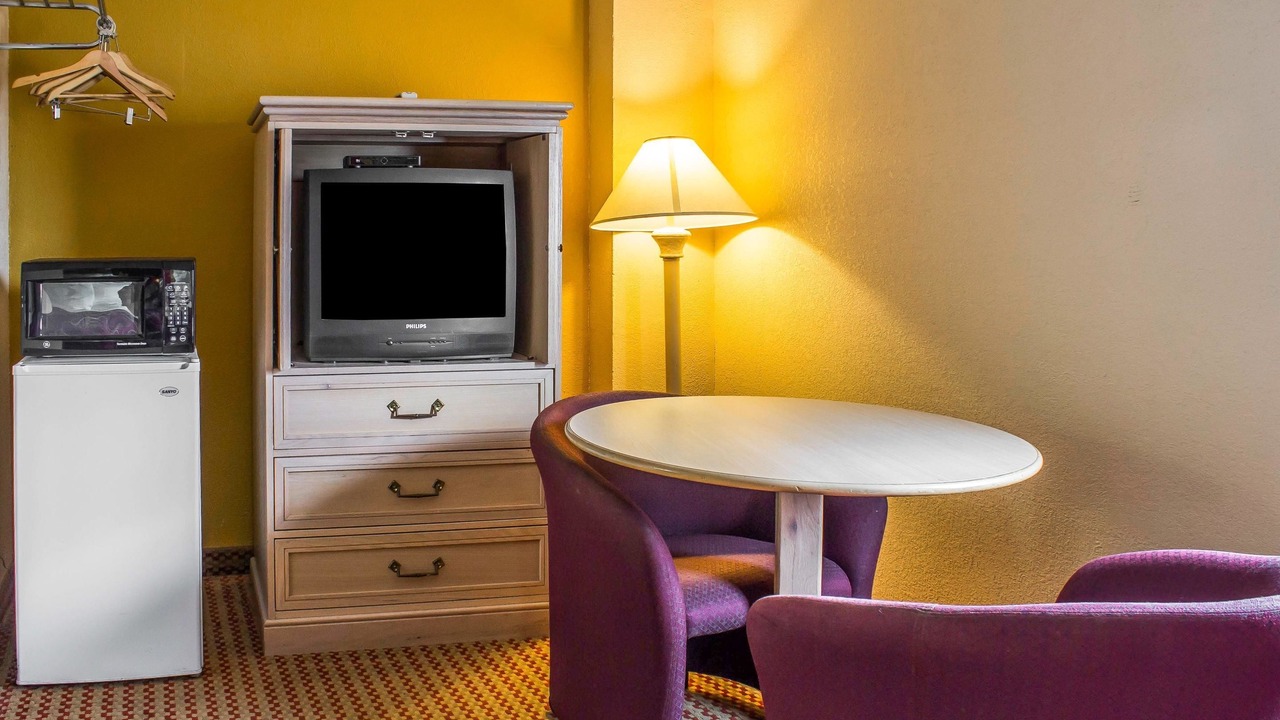 Photo of Others in Walnut