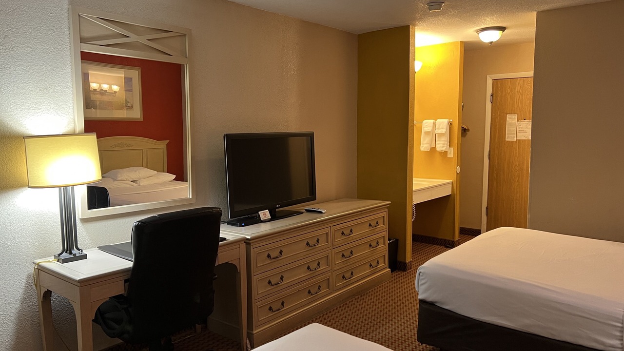 Photo of Livingroom in Walnut