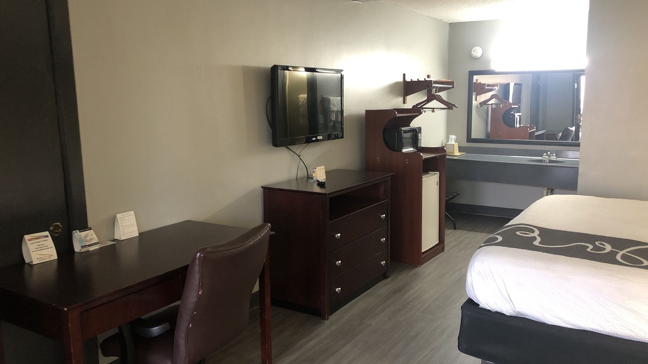 Photo of Bedroom in Locust Grove