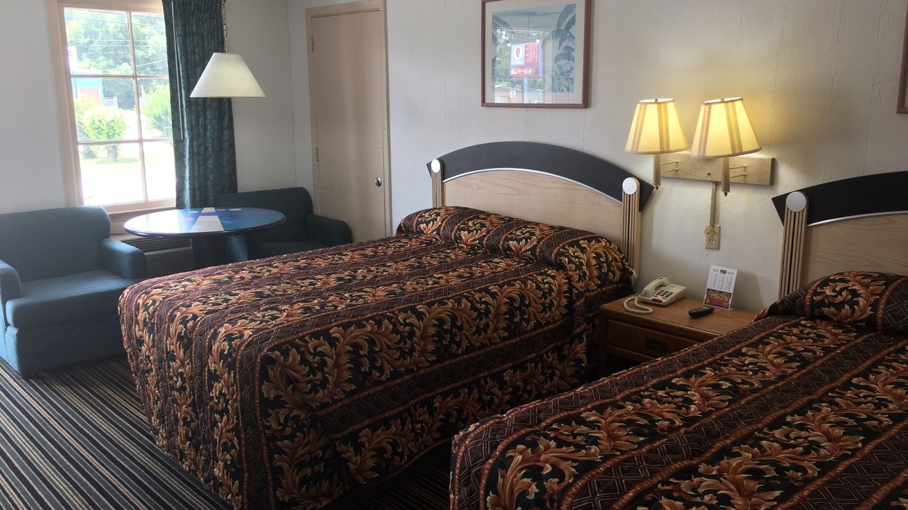 Photo of Bedroom in Perry