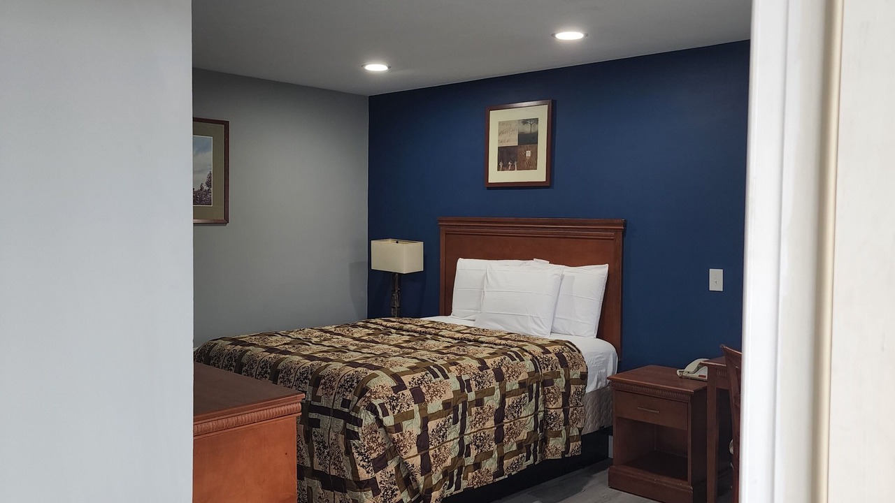 Photo of Bedroom in Horseheads