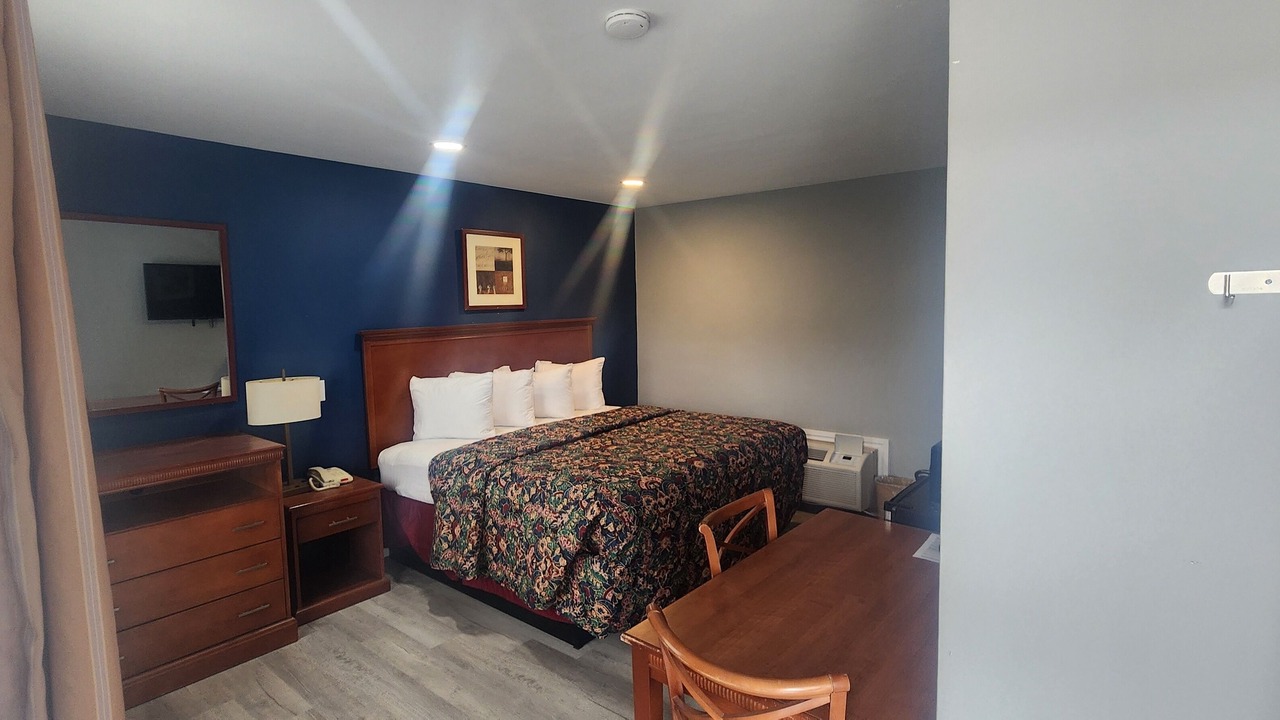 Photo of Bedroom in Horseheads