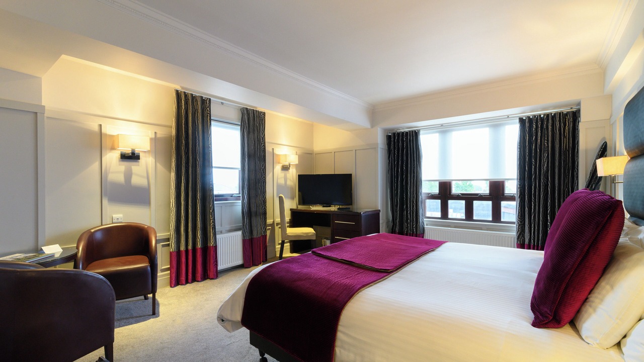 Photo of Others in Renfrew