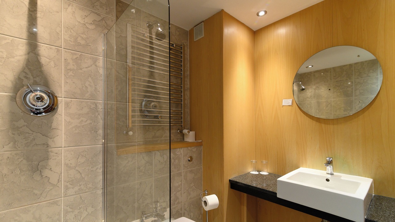 Photo of Others in Renfrew