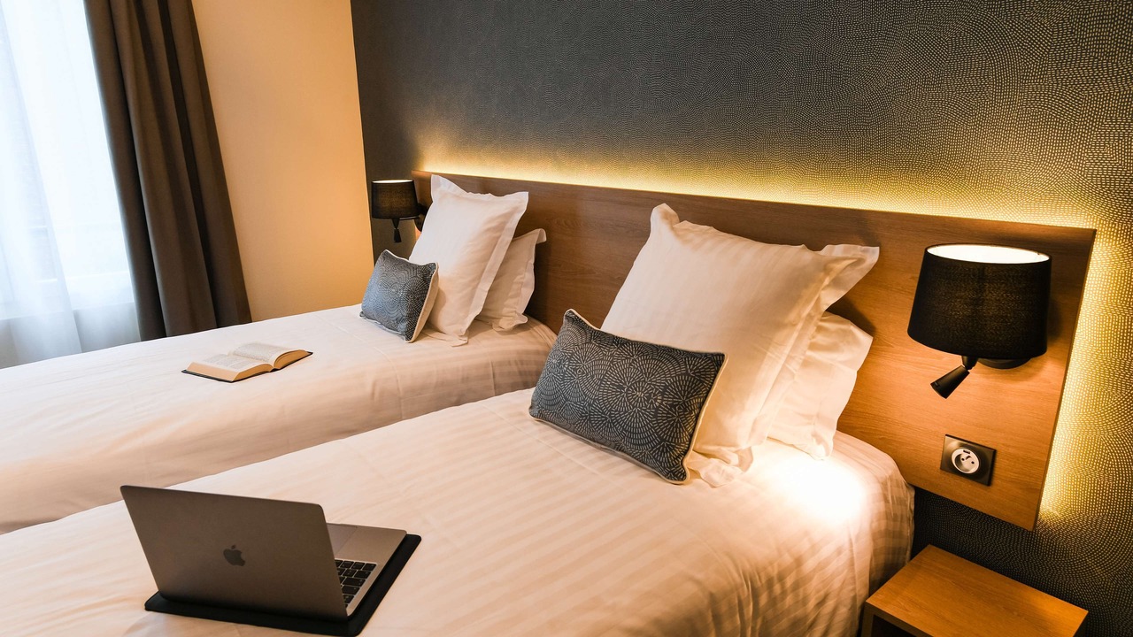 Photo of Bedroom in Anatole France Danton