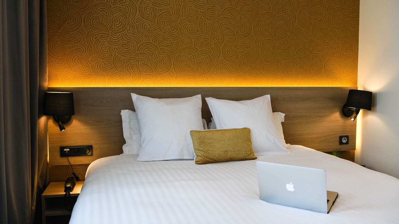 Photo of Bedroom in Anatole France Danton