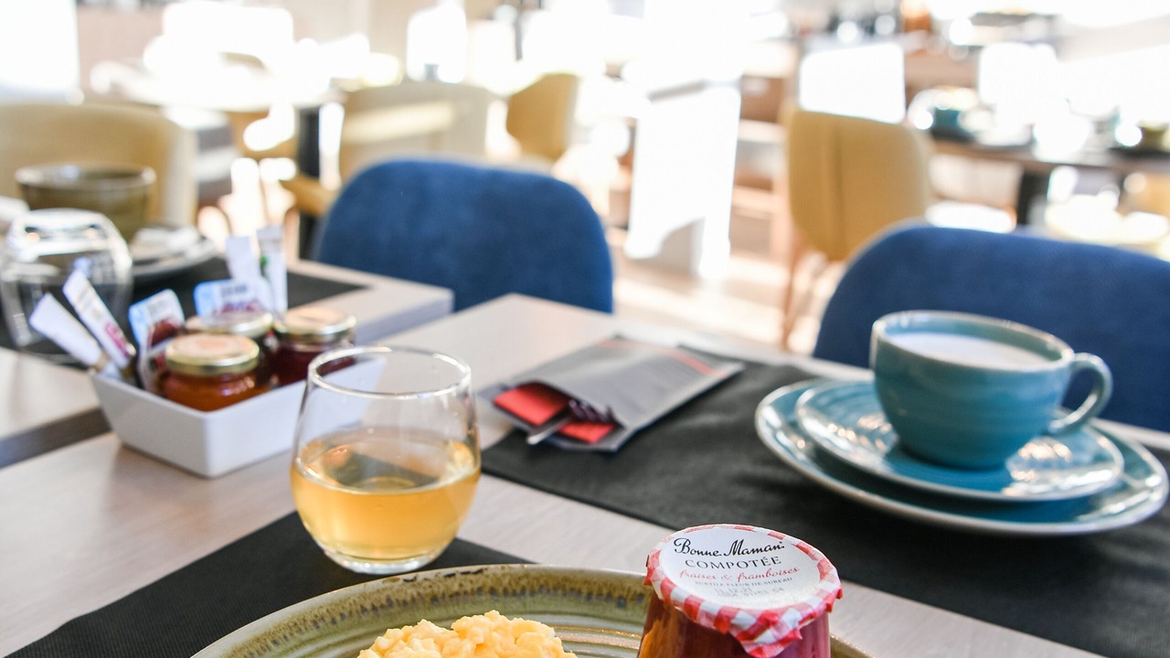 Photo of Others in Anatole France Danton