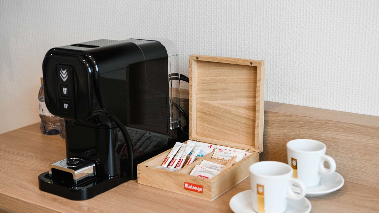 Photo of Others in Anatole France Danton