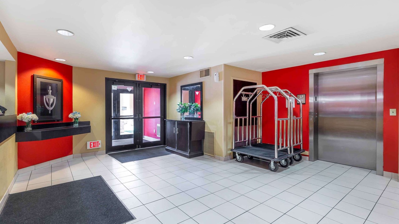 Photo of Others in Pontiac