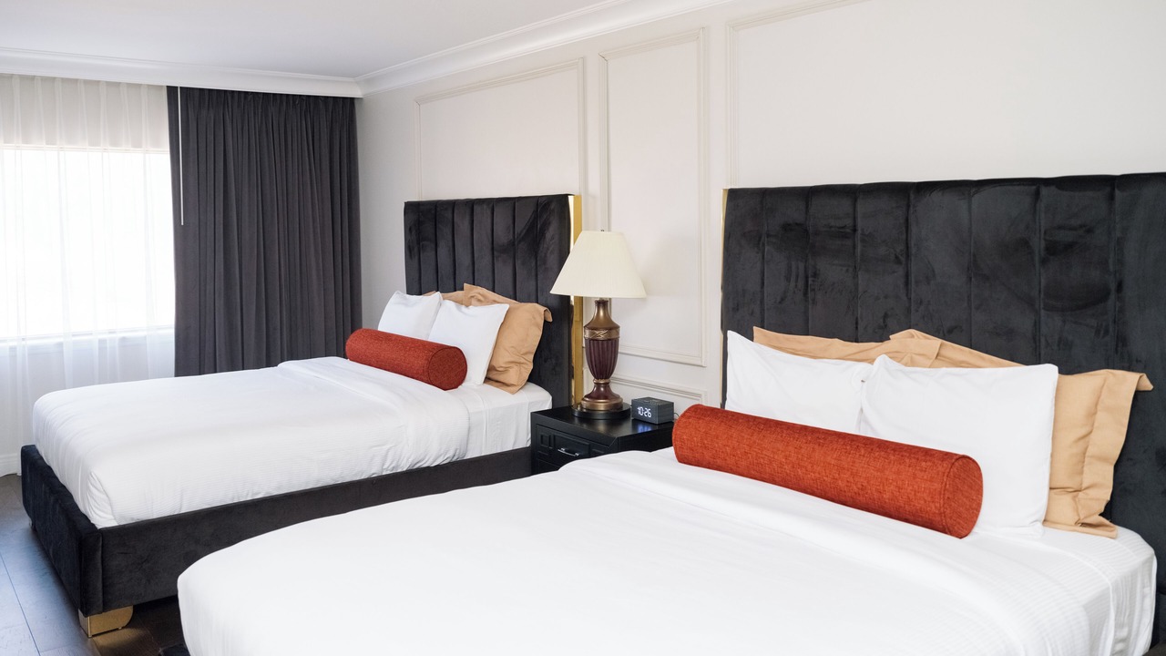 Photo of Bedroom in Glen Cove