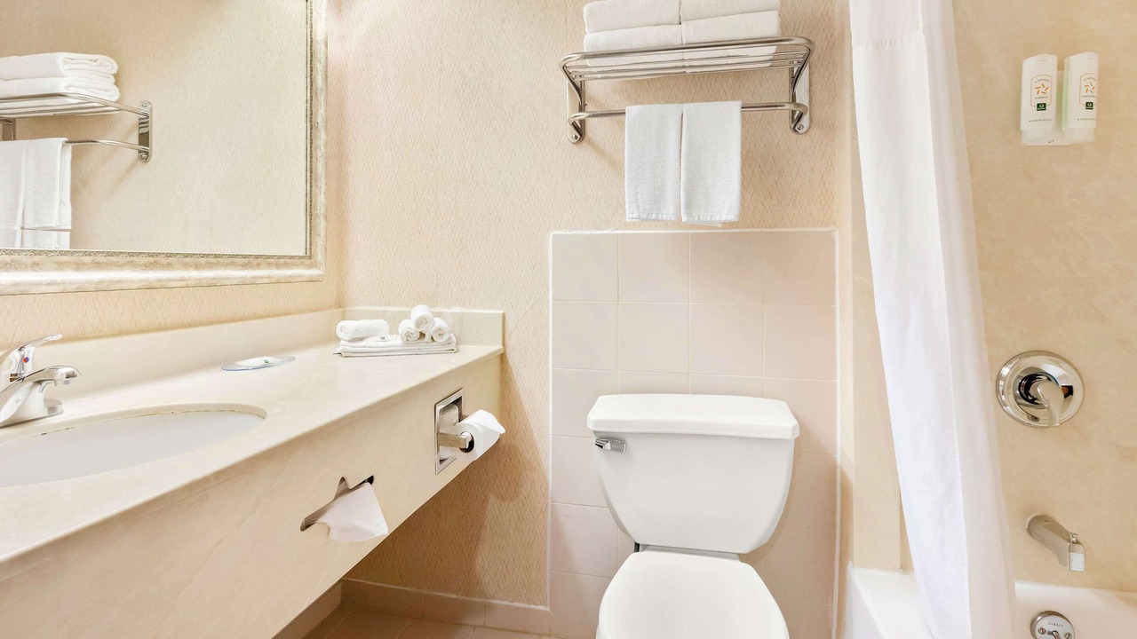 Photo of Bedroom in Edison