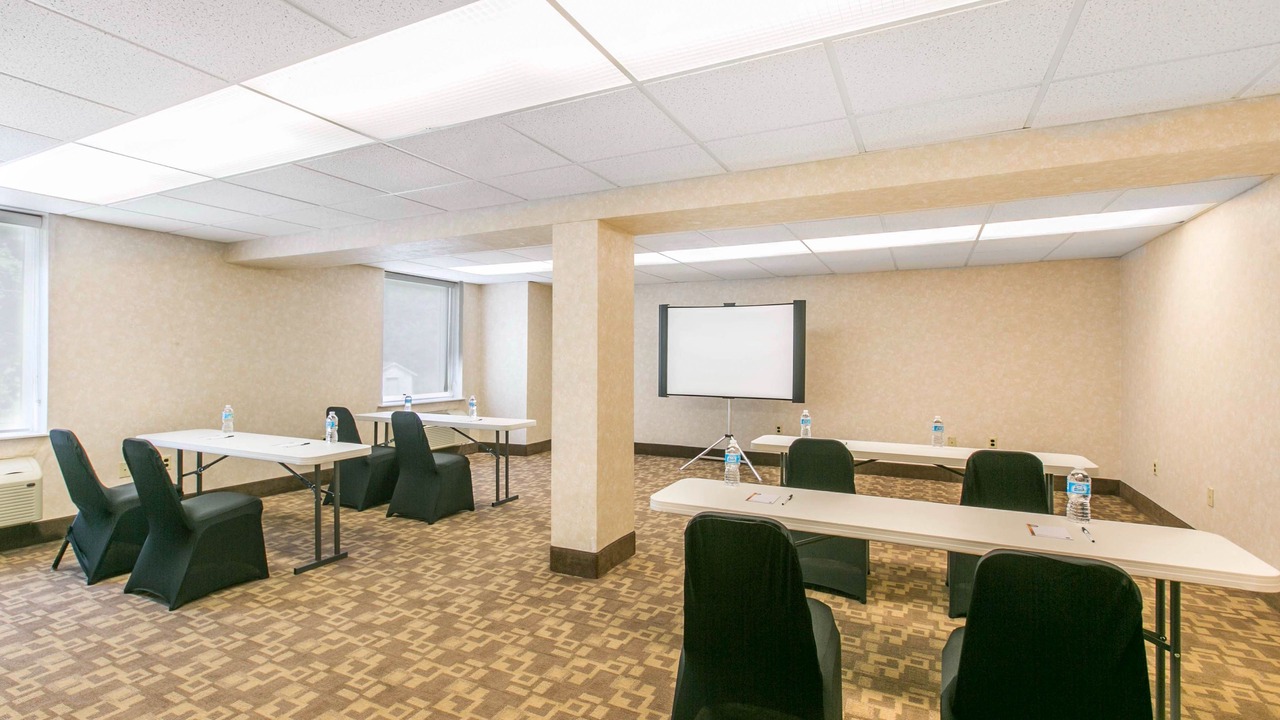 Photo of Others in Edison