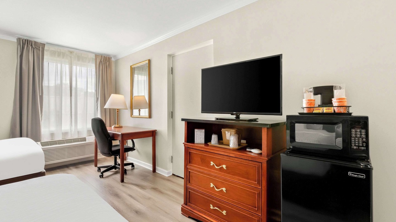 Photo of Bedroom in Edison