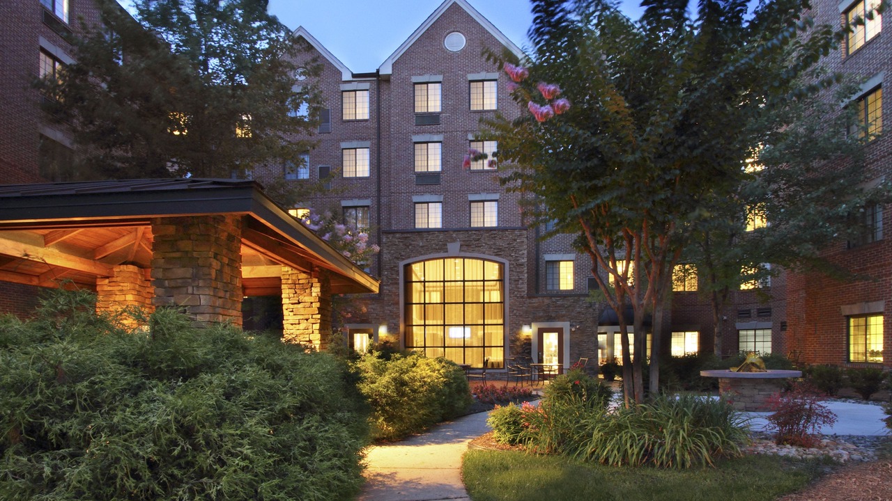 Photo of Buildings in McLean