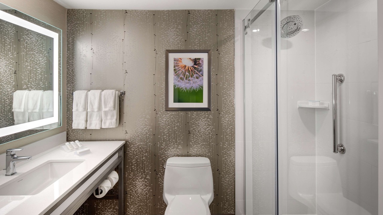 Photo of Bathroom in Clearview