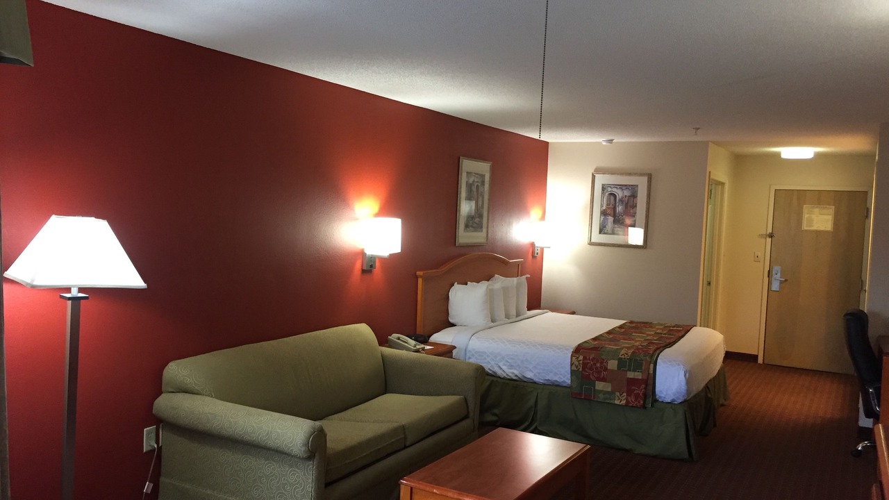 Photo of Livingroom in Ellisville