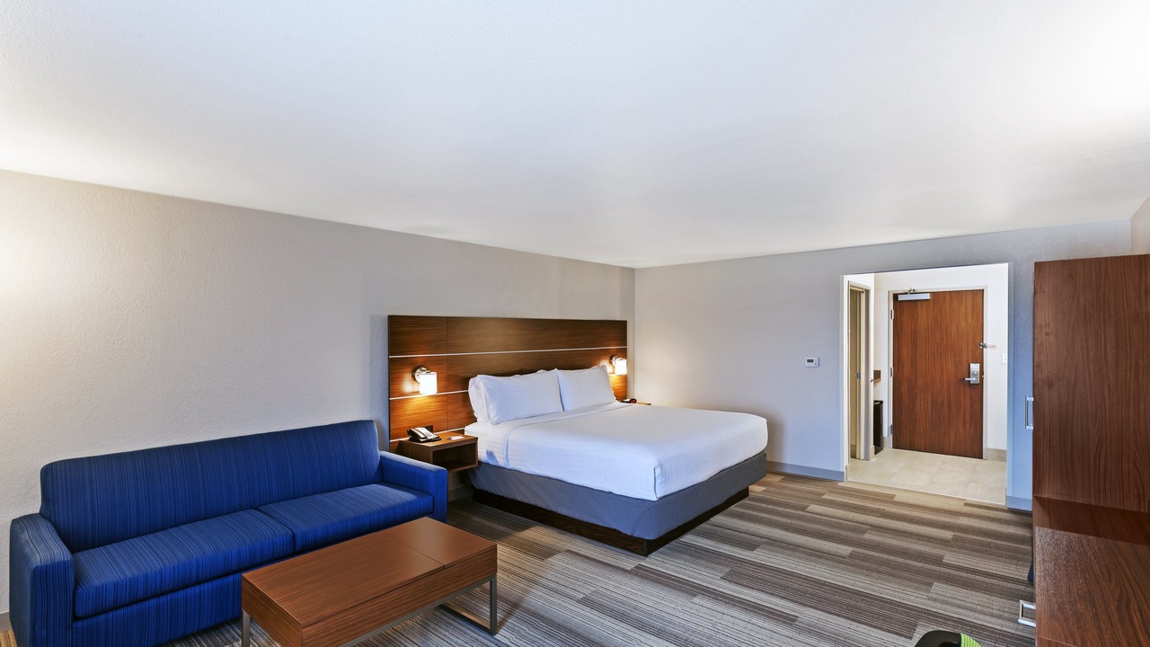 Photo of Bedroom in Lewisville