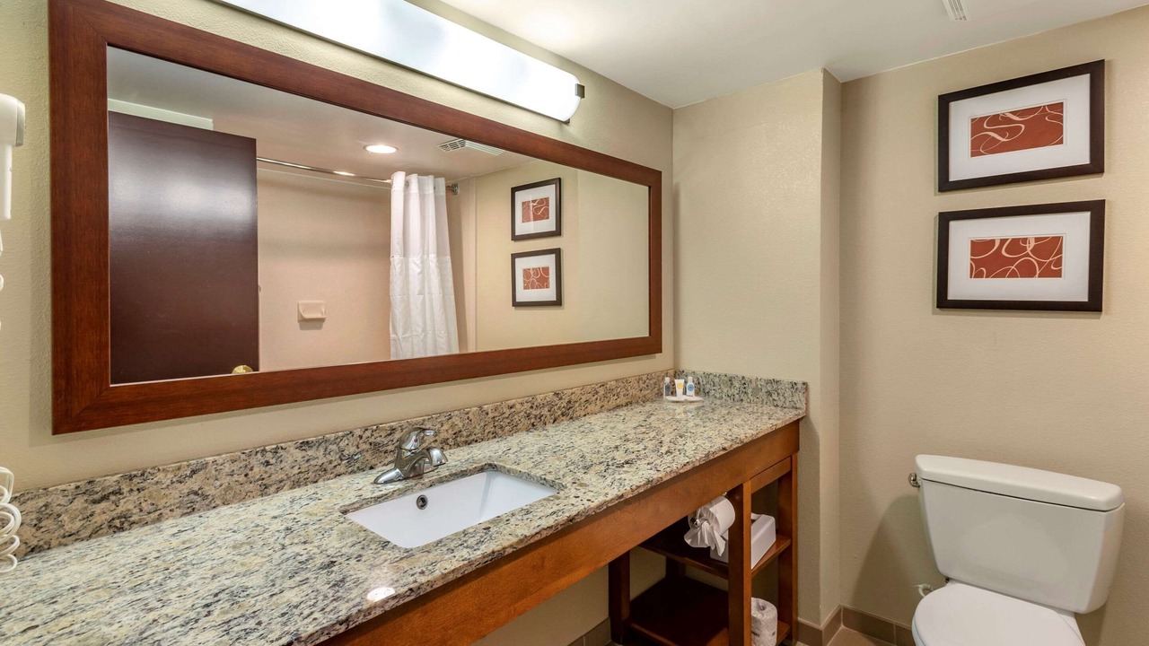 Photo of Bathroom in Newark
