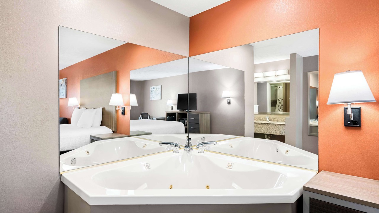 Photo of Bedroom in Yazoo City