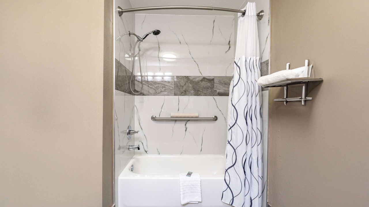 Photo of Bathroom in Yazoo City