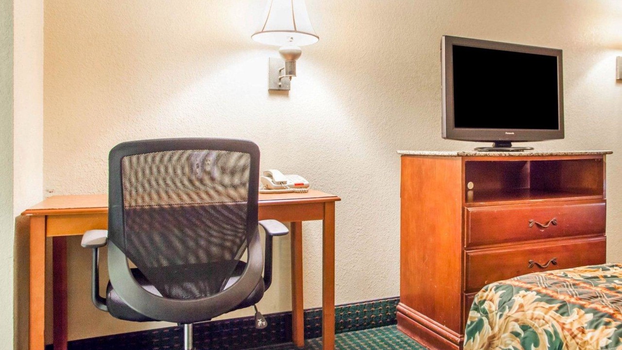 Photo of Bedroom in Mount Laurel