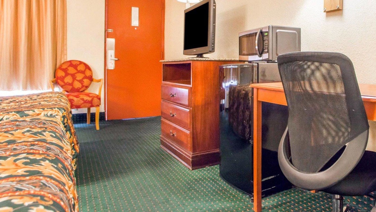 Photo of Bedroom in Mount Laurel