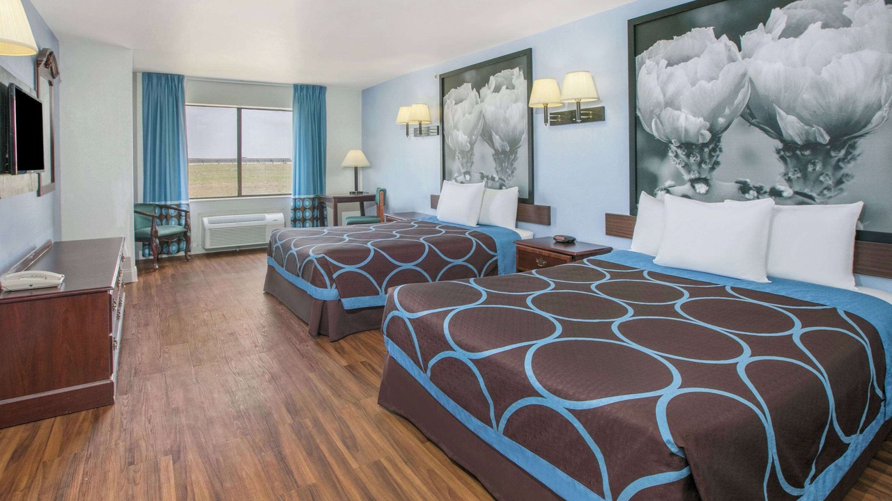Photo of Bedroom in Garland