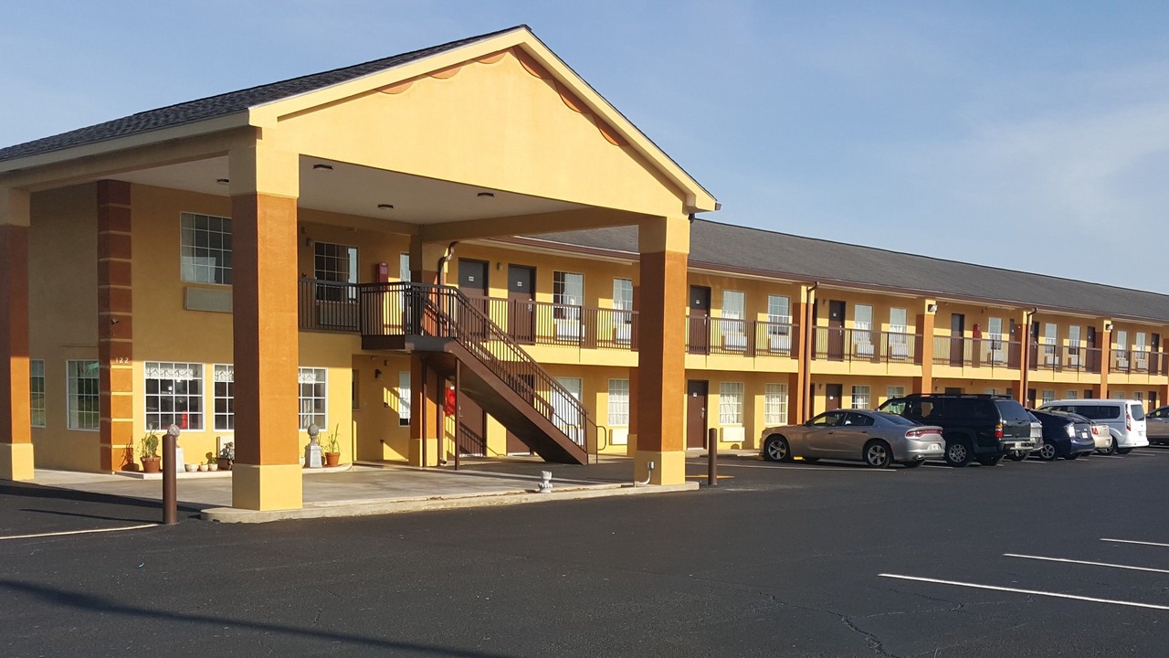 Photo of Outdoor in Pelham