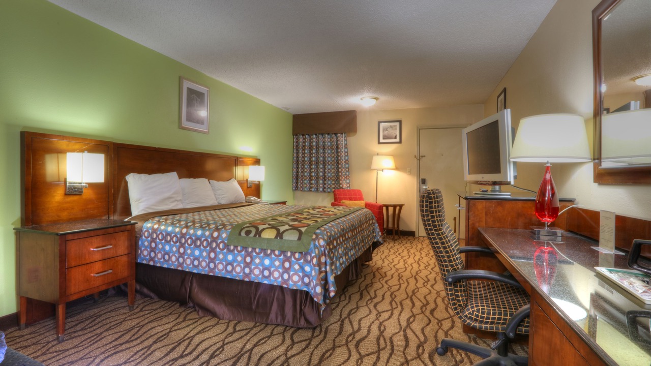 Photo of Bedroom in Dexter
