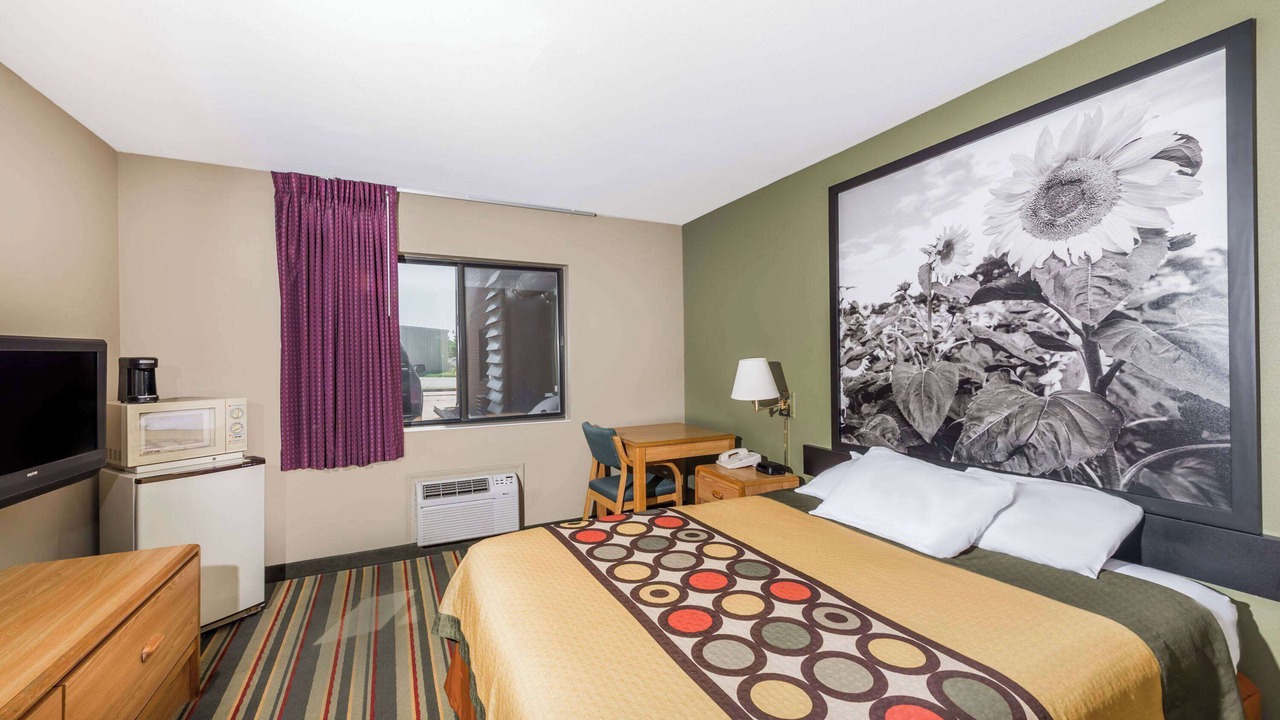 Photo of Bedroom in Chanute