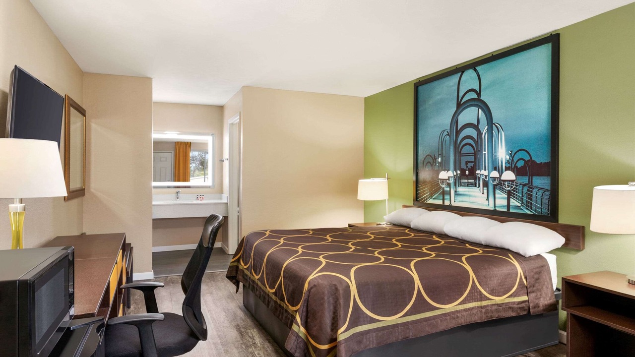 Photo of Bedroom in Brookhaven