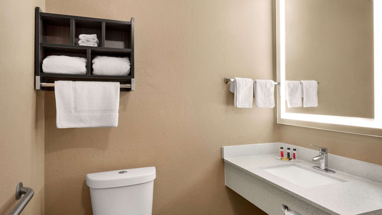 Photo of Bathroom in Brookhaven